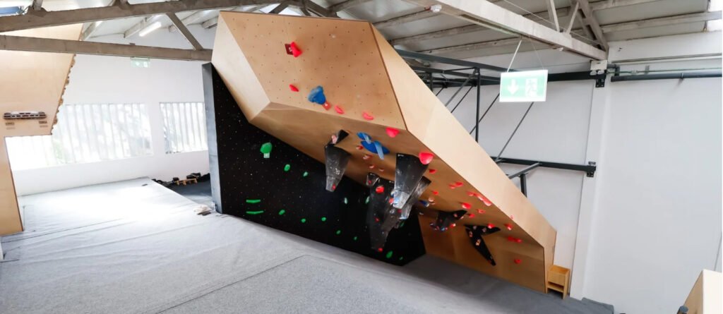 proa-climbing-center-1